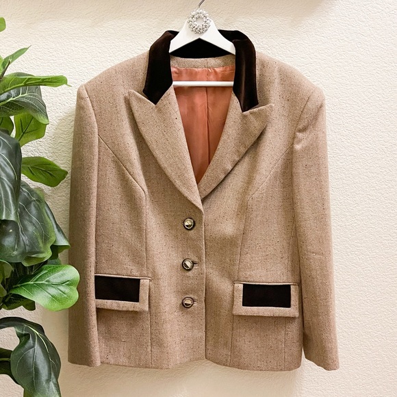 Jackets & Blazers - Vintage French Velvet Collared Blazer